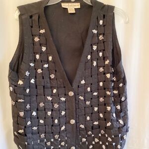VINTAGE…ELLEN RICHMAN lattice woven vest with silvertone charms!  Size M